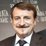 “Chiedimi se sono di turno”: Giacomo Poretti presenta il suo spettacolo dedicato all’infermiere