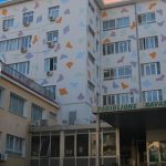 Fratturò a bastonate mano ad infermiere: giudice chiede archiviazione:“Lesioni di lieve entità provocate dall’ansia”