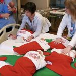 I neonati del mese di dicembre dell’ospedale di San Antonio dormiranno in una calza natalizia 1