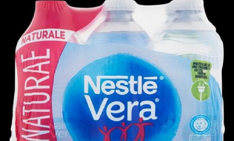 Sospetta contaminazione batterica: richiamato lotto di acqua Nestlé Vera