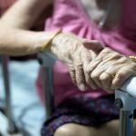 Poggio Moiano (Rieti), morì per asfissia nella casa di riposo: a processo titolare e infermiere