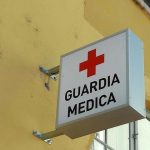 Bari, Guardia Medica manda a casa paziente senza visitarlo. Conca "che cavolo li paghiamo a fare? Per dormire o riscaldare la sedia"