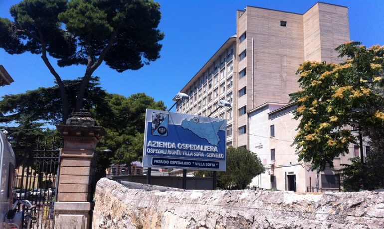 Palermo, successo per l’intervento in laparoscopia con tecnica del packing