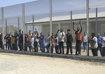 Aggressioni fisiche e verbali quotidiane: gli infermieri del Centro per il rimpatrio migranti minacciano le dimissioni di massa