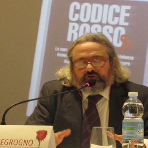 “Codice Rosso”: il libro di Rino Negrogno fa tappa a Ferrara.