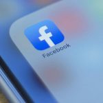 Coronavirus, anche Facebook corre ai ripari: stop alle fake news.