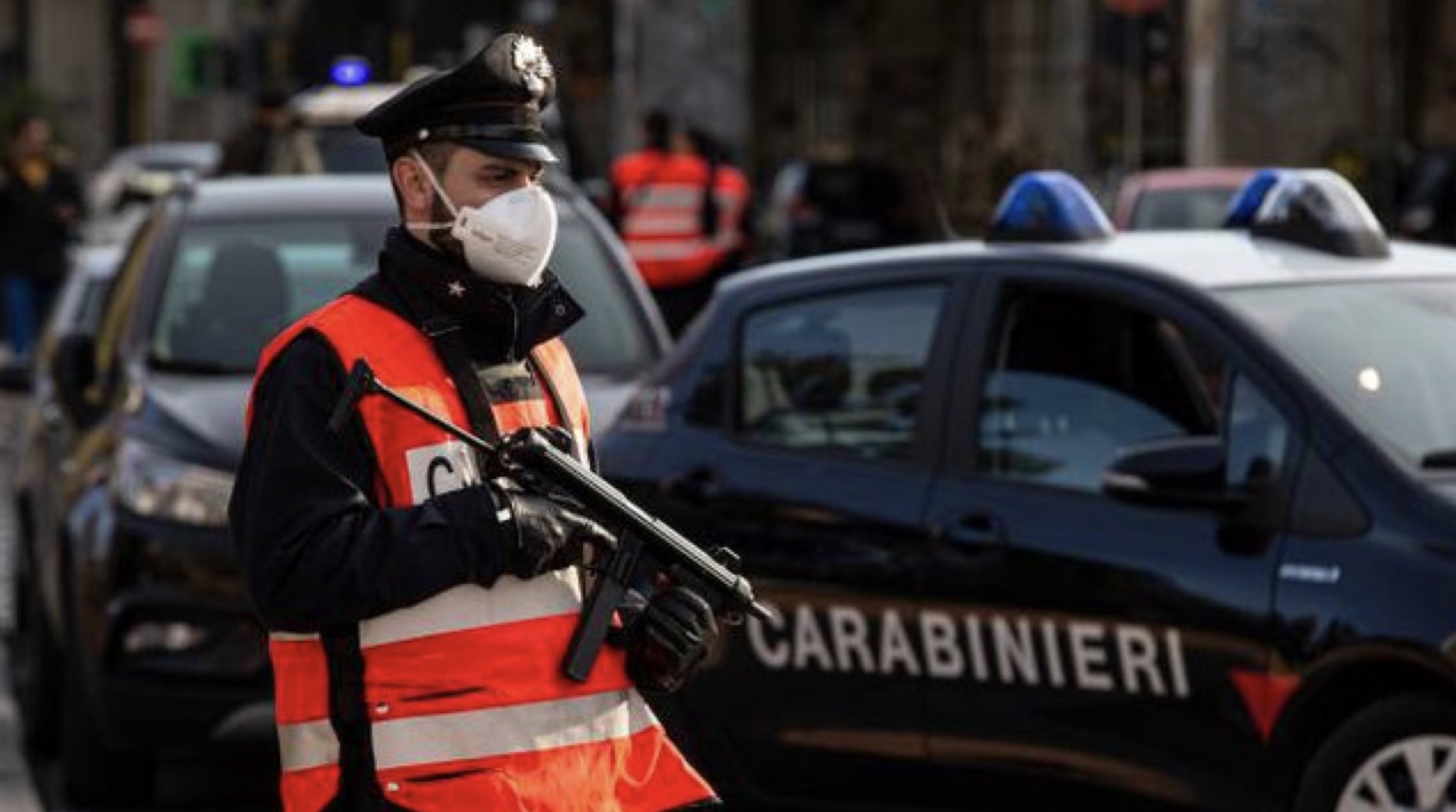 Coronavirus: centinaia di false autocertificazioni per uscire di casa. Sette cittadini arrestati a Roma