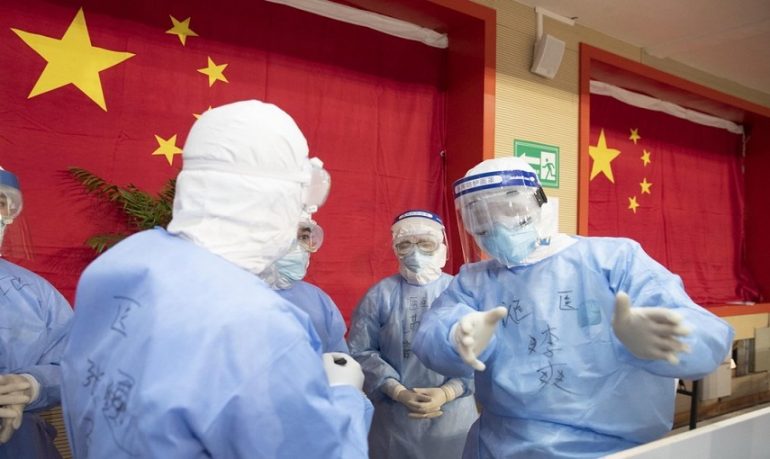 Coronavirus, medici e infermieri in trincea: il modello cinese esportato in Italia.