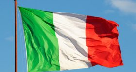Tutta Italia ringrazia medici, infermieri e personale sanitario impegnati nell'emergenza Covid-19 1