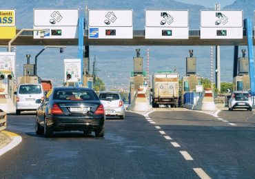 Autostrade gratuite per infermieri, oss e medici impegnati nell’emergenza Coronavirus