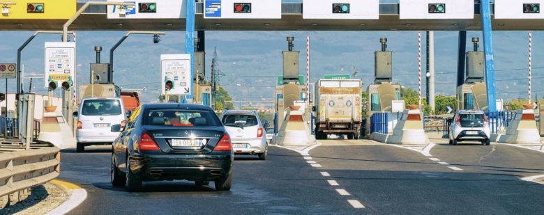 Autostrade gratuite per infermieri, oss e medici impegnati nell’emergenza Coronavirus