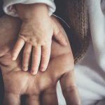 Coronavirus e bambini: nuovi sintomi preoccupano i medici inglesi
