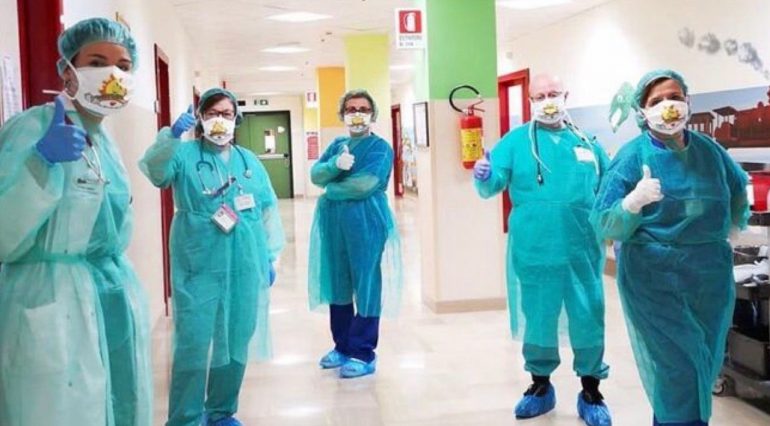 Giovane infermiere dona 400 mascherine a Casa Sollievo: “Guarito da linfoma oggi lotto contro il Covid19”