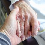 La lettera di Olga, infermiera in RSA "scritta con il cuore e con gli occhi di chi sa quello che sta vivendo"