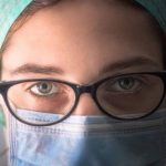 Coronavirus, "Aprite gli occhi: non siamo tornati alla normalità"
