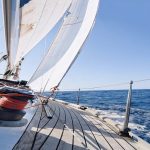 Vacanze in barca a vela gratuita per infermieri, medici e oss in prima linea contro il Covid-19