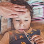 A settembre inutile tenere i bimbi a casa per raffreddore