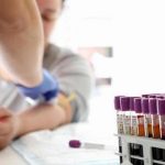 Tumori, ecco il test del sangue che li predice con largo anticipo