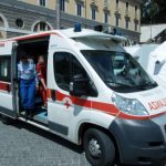 Calci in faccia alla dottoressa del del pronto soccorso