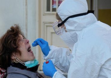 Coronavirus, studio italiano rivela: "Organismo non lo elimina prima di 30 giorni"