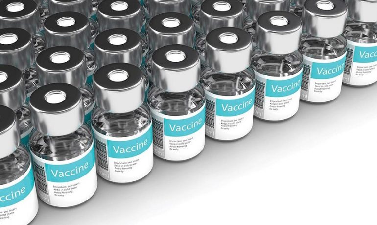 Vaccino antinfluenzale: aumentano le dosi per il Ssn, ma le farmacie rischiano di restare a secco