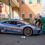 A 230 km/h con la Lamborghini della Polizia per salvare un bambino in attesa di trapianto