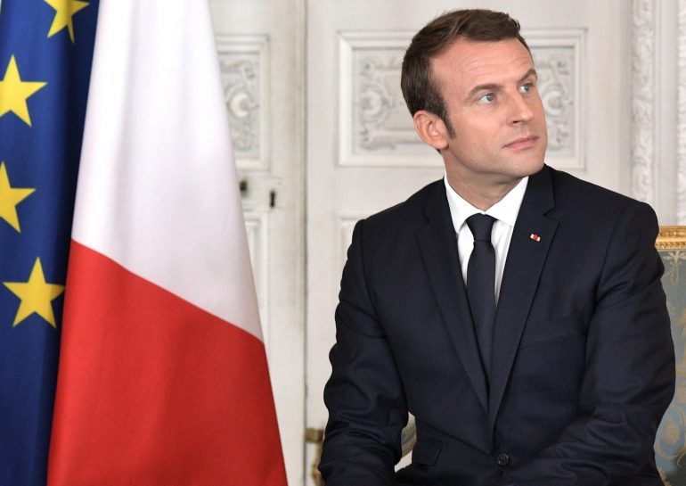 Contagi in aumento, Francia torna al lockdown