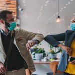 Coronavirus, la mascherina e il distanziamento non bastano