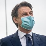 Covid-19, Conte:“Mascherine anche quando si è in casa”