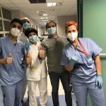 ''Ricevono ringraziamenti ed insulti a seconda di chi commenta, e mantengono sorriso e sangue freddo.'' 10