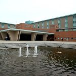 Allievo Oss picchia anziano su sedia a rotelle e scappa