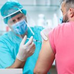 Covid-19: gravi reazioni allergiche del vaccino di Pfizer in Alaska