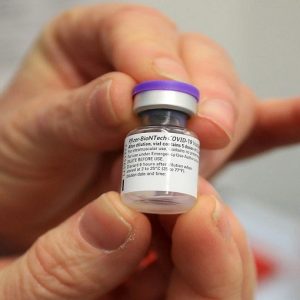 Vaccino Pfizer/BioNTech: le risposte dell'Aifa alle domande più frequenti