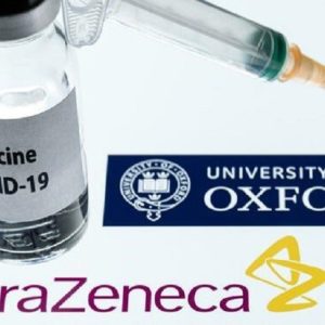 Coronavirus, lo strano caso del vaccino AstraZeneca: via libera in Uk e India, ma non in Europa e Usa