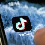Palermo, partecipa alla Blackout Challenge su TikTok: bimba di 10 anni in morte cerebrale