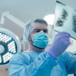 Coronavirus, Aipo e Fimmg: "Un aiuto ai pazienti da N-acetilcisteina, vitamina C e D"