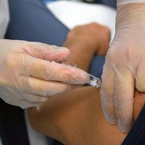 Coronavirus, Ieo: "Priorità ai pazienti oncologici nel piano di vaccinazione"