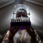 Coronavirus, le FAQ dell'Iss sulle varianti: tutto ciò che c'è da sapere su monitoraggio, farmaci e vaccini