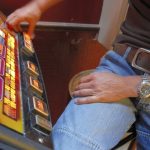 Gioco d'azzardo, il saliscendi dell'era Covid