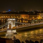 Luci artificiali notturne aumentano il rischio di cancro alla tiroide