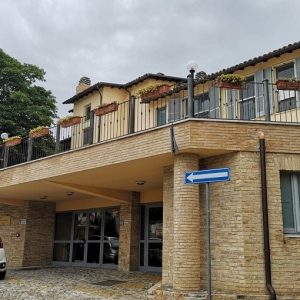Offida (Ascoli), condannato per peculato l'infermiere in carcere per le morti in Rsa