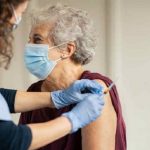 Puglia, via alle prenotazioni del vaccino anti-Covid per gli over 80