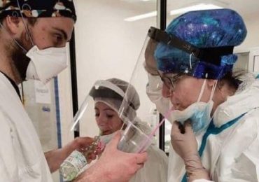 Bologna, infermieri del Sant'Orsola "testimonial" della lotta al coronavirus