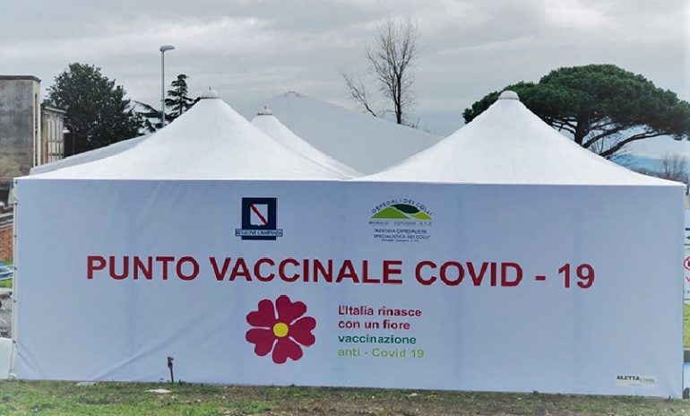 Coronavirus, via libera delle Regioni a linee guida più snelle sui punti vaccinali