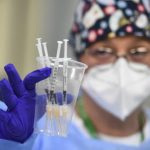 Il vaccino anti Covid-19 sarà un obbligo di legge per i sanitari: licenziamento o trasferimento per chi si oppone 1