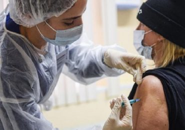 Medici vaccinatori, Governo lavora allo scudo penale