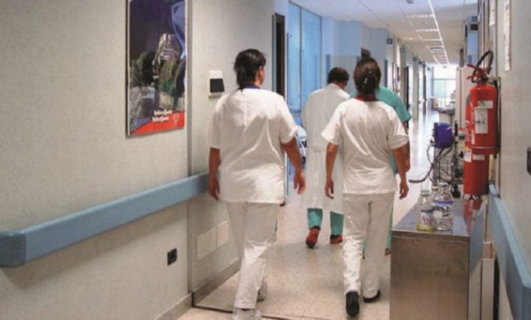 Umbria, "Spezzare il vincolo di esclusività degli infermieri pubblici"