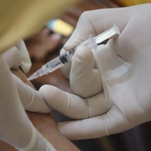 Coronavirus, molti sanitari non ancora vaccinati in Alto Adige