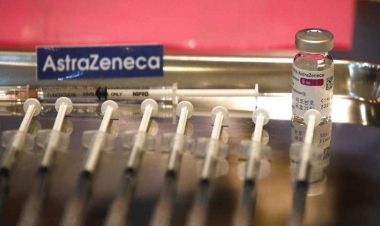 Coronavirus, nuovo caso AstraZeneca: sospesa sperimentazione sui bambini