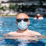 Coronavirus, studio inglese rivela: "Cloro delle piscine può inattivarlo in 30 secondi"
